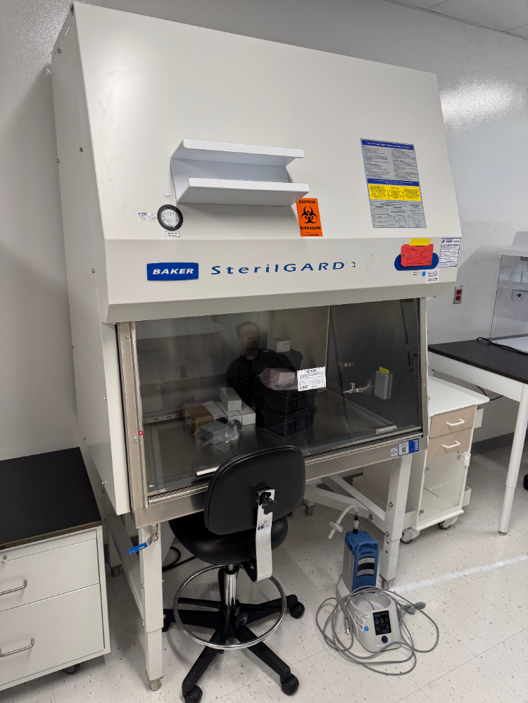 Image of Baker SterilGARD 4' BioSafety Cabinet